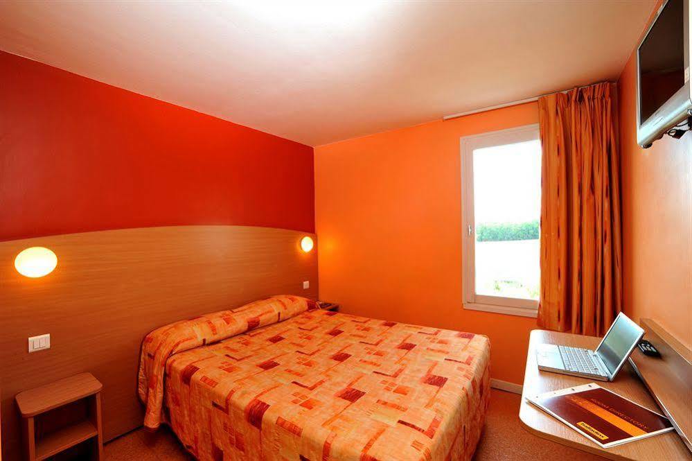 Hotel Initial By Balladins Roissy Cdg / Saint-Mard Екстериор снимка